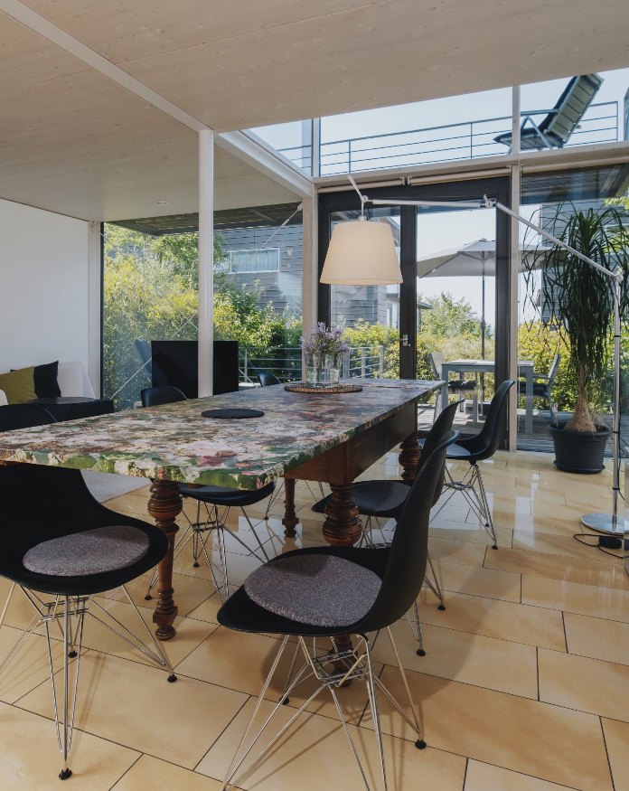 Erbbau: Lichtdurchflutetes Architektenhaus mit Weitblick, Einliegerwohnung und kleinem Garten! – Bild 5