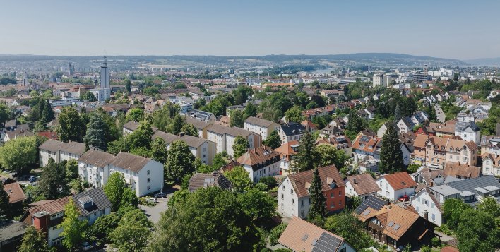 Erbbau: Lichtdurchflutetes Architektenhaus mit Weitblick, Einliegerwohnung und kleinem Garten! – Bild 7