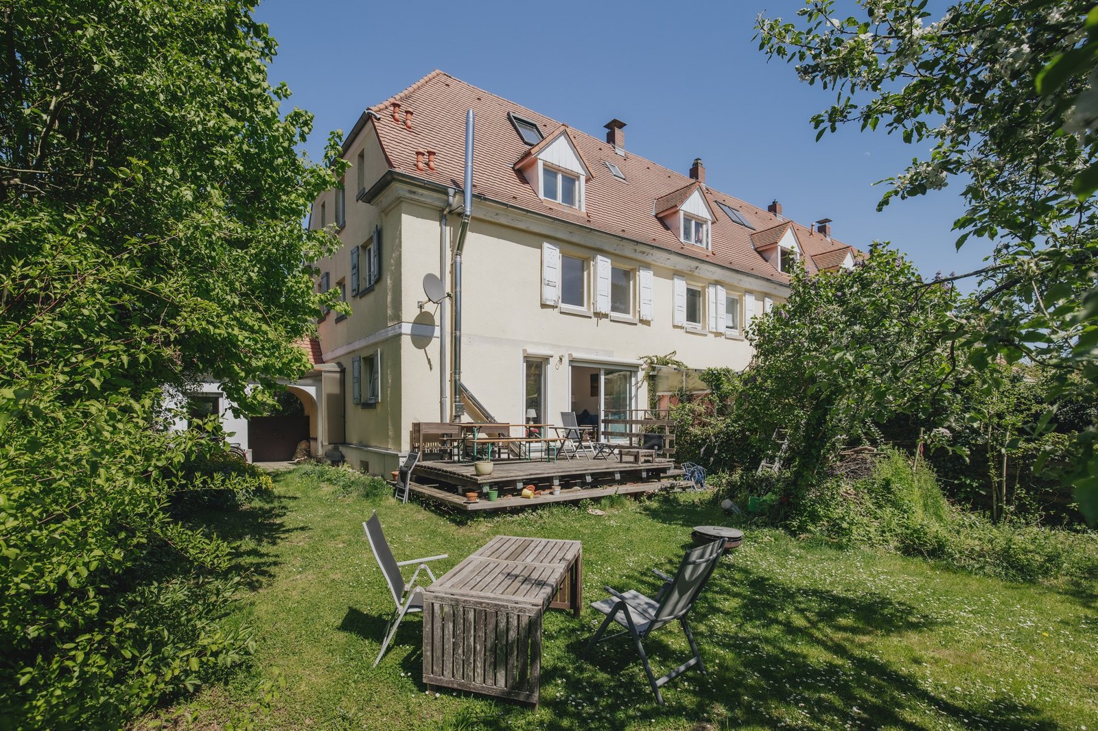 Lichtdurchflutete Penthouse-Wohnung mit Panoramablick – Bild 1